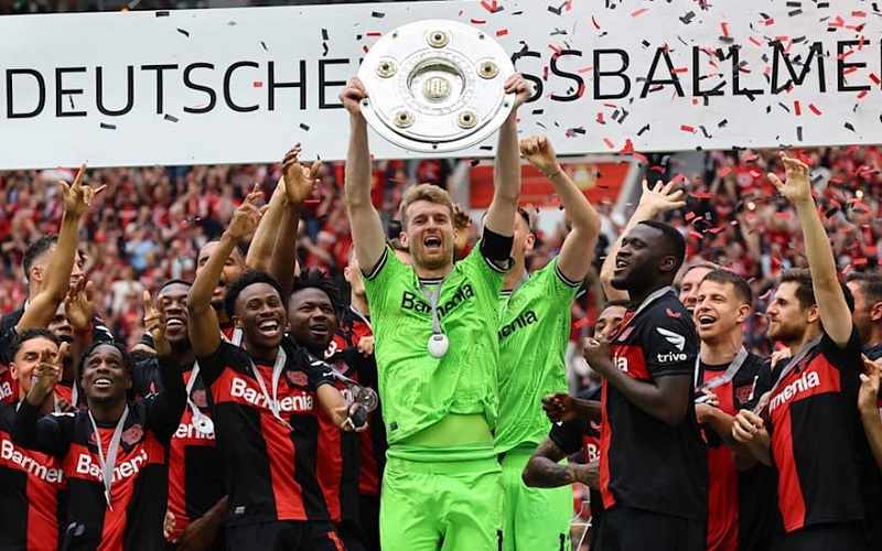 Tiểu sử Bayer Leverkusen (1904) - Tìm hiểu một nền vững chắc 3 Bayer Leverkusen Vô địch Bundesliga