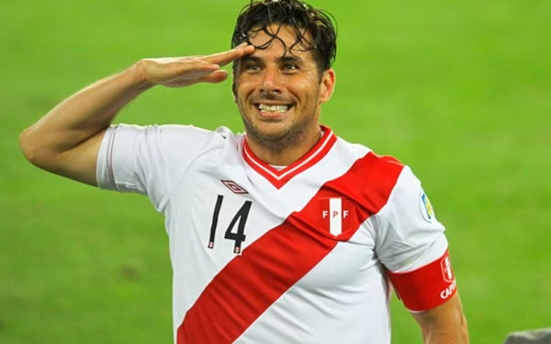 Tiểu Sử Werder Bremen (1899) - Lịch sử thành lập, phát triển 3 Claudio Pizarro tien dao nguoi Peru